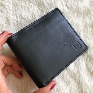 Stone mountain men’s leather wallet & card holder